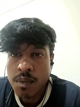 Snapshot of 6yon chatting on 11.05.25 6yon online show from 11.05.25