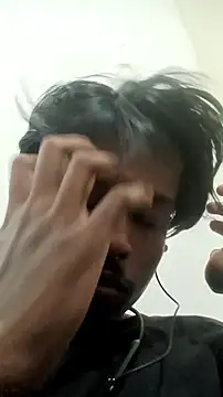 Snapshot of 6yon chatting on 11.08.25 6yon online show from 11.08.25