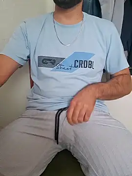 Snapshot of esmerkralkobra chatting on 10.28.25 esmerkralkobra online show from 10.28.25