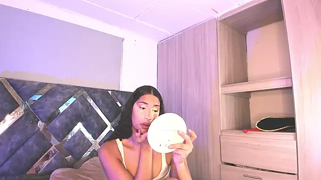 Snapshot of candice777 chatting on 09.19.25 candice777 online show from 09.19.25