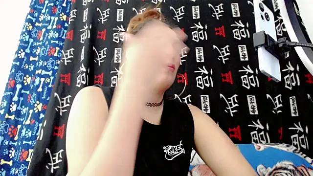 Snapshot of samanthaa_hot_ chatting on 06.23.26 samanthaa hot online show from 06.23.26