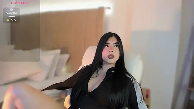 Snapshot of Sweety_Nicole_ chatting on 06.30.26 Sweety Nicole online show from 06.30.26