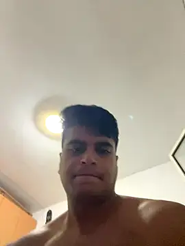 Snapshot of Noam7080z chatting on 10.06.25 Noam7080z online show from 10.06.25