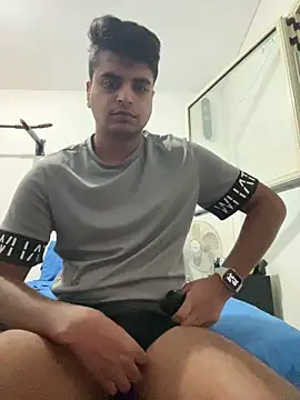 Snapshot of Noam7080z chatting on 11.23.25 Noam7080z online show from 11.23.25