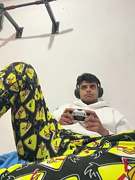 Snapshot of Noam7080z chatting on 01.09.26 Noam7080z online show from 01.09.26