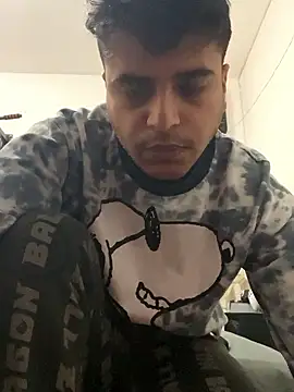 Snapshot of Noam7080z chatting on 01.14.26 Noam7080z online show from 01.14.26