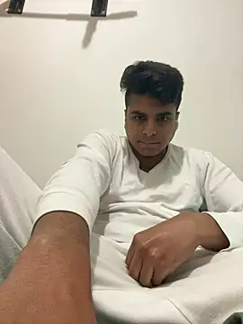 Snapshot of Noam7080z chatting on 01.16.26 Noam7080z online show from 01.16.26