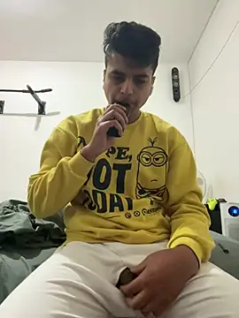 Snapshot of Noam7080z chatting on 01.17.26 Noam7080z online show from 01.17.26