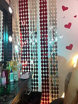 Snapshot of Nicol_V chatting on 02.17.26 Nicol V online show from 02.17.26