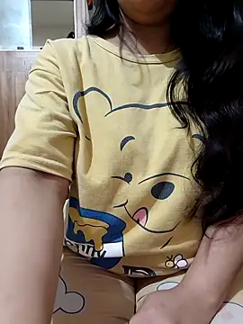 Snapshot of roshni_agrawal0 chatting on 09.12.25 roshni agrawal0 online show from 09.12.25