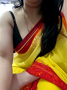 Snapshot of roshni_agrawal0 chatting on 03.29.26 roshni agrawal0 online show from 03.29.26