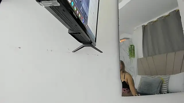 Lady miss    online show from 03.15.26