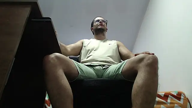 Snapshot of cloudsxxx chatting on 09.18.25 cloudsxxx online show from 09.18.25