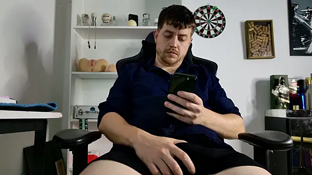 Snapshot of aaron_nvk chatting on 02.01.26 aaron nvk online show from 02.01.26