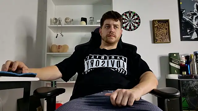 Snapshot of aaron_nvk chatting on 02.02.26 aaron nvk online show from 02.02.26