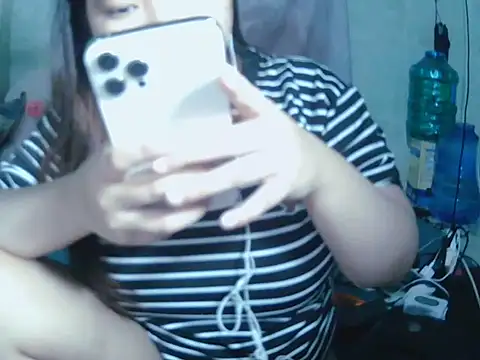Snapshot of Lily3322 chatting on 07.17.26 Lily3322 online show from 07.17.26