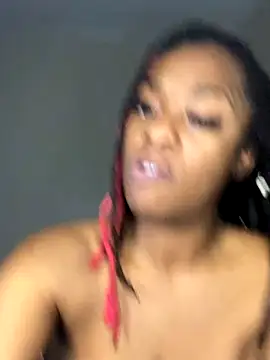 Snapshot of Sunflower_Synns chatting on 10.30.25 Sunflower Synns online show from 10.30.25