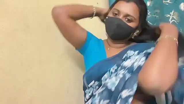 Snapshot of Pavani-Sexy chatting on 04.19.26 Pavani-Sexy online show from 04.19.26