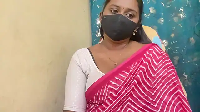 Snapshot of Pavani-Sexy chatting on 04.20.26 Pavani-Sexy online show from 04.20.26
