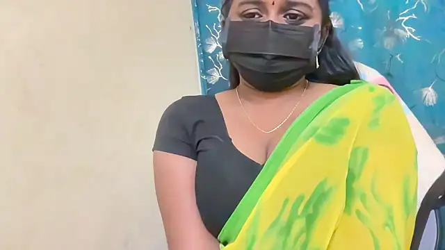 Snapshot of Pavani-Sexy chatting on 05.22.26 Pavani-Sexy online show from 05.22.26