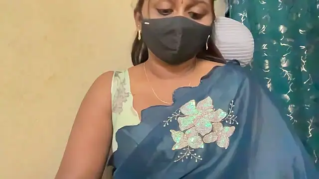 Snapshot of Pavani-Sexy chatting on 05.27.26 Pavani-Sexy online show from 05.27.26