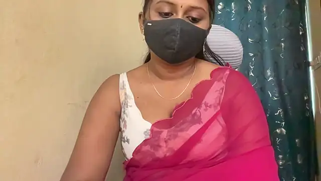 Snapshot of Pavani-Sexy chatting on 05.28.26 Pavani-Sexy online show from 05.28.26