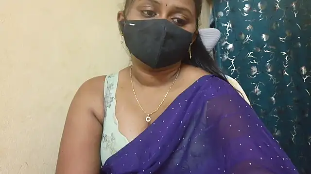 Snapshot of Pavani-Sexy chatting on 06.04.26 Pavani-Sexy online show from 06.04.26