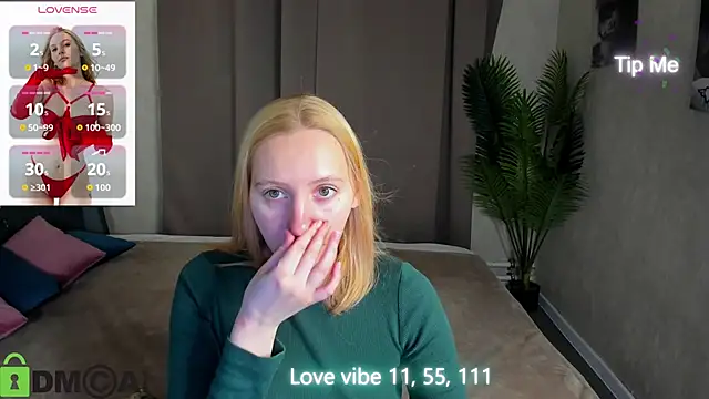 Anna Chelsea online show from 12.18.25