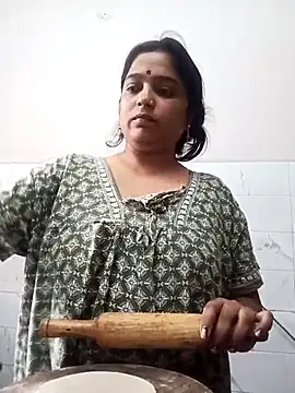 Trisha 71 online show from 10.30.25