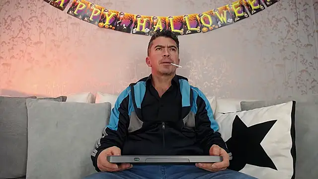 JuanKFit 45 online show from 10.24.25