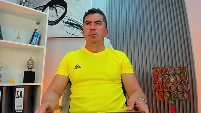 Snapshot of JuanKFit_45 chatting on 07.09.26 JuanKFit 45 online show from 07.09.26