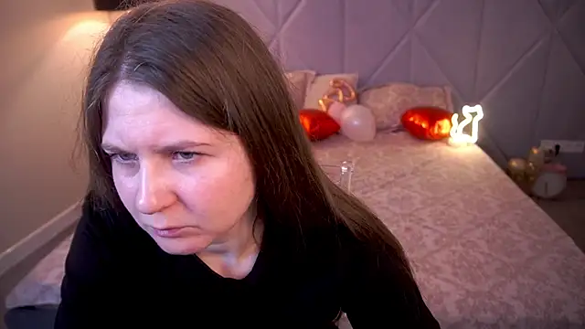 Snapshot of CraveeDoll chatting on 02.07.26 CraveeDoll online show from 02.07.26