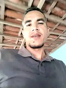 Snapshot of Boragozarvem chatting on 12.05.25 Boragozarvem online show from 12.05.25