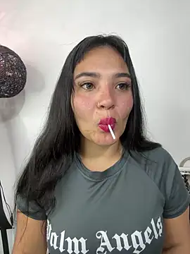 Snapshot of meli__brown chatting on 02.01.26 meli brown online show from 02.01.26