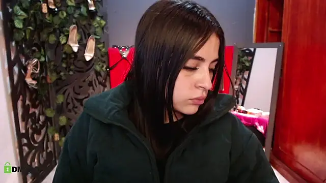 Snapshot of sofi_lara28 chatting on 02.16.26 sofi lara28 online show from 02.16.26