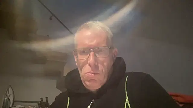 choupipat1 online show from 10.01.25