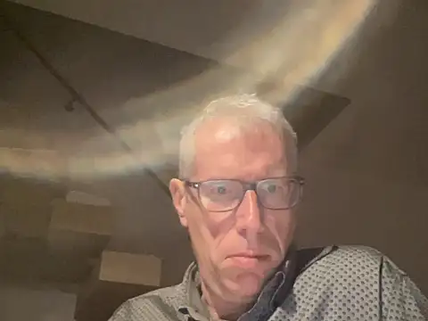 choupipat1 online show from 10.03.25