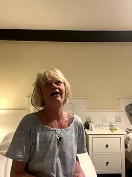 ladyboatlady online show from 12.05.25