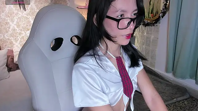 LilyThea online show from 10.25.25