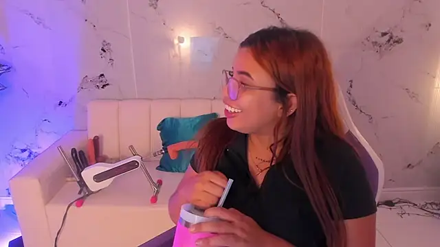 Snapshot of scarlett_enjoy1 chatting on 09.14.25 scarlett enjoy1 online show from 09.14.25