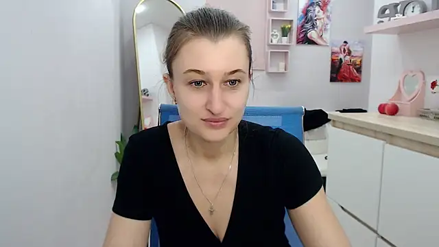 Snapshot of muriel_elvin chatting on 09.10.25 muriel elvin online show from 09.10.25