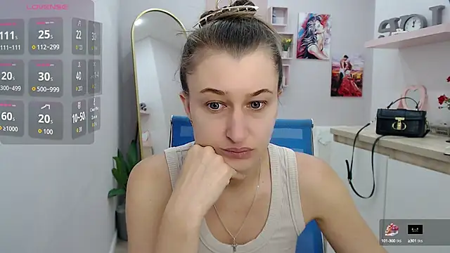 Snapshot of muriel_elvin chatting on 09.12.25 muriel elvin online show from 09.12.25