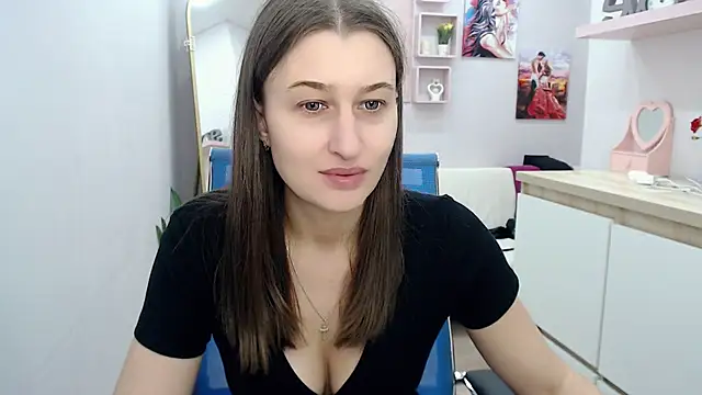 Snapshot of muriel_elvin chatting on 10.14.25 muriel elvin online show from 10.14.25