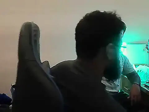 Snapshot of Dollseye chatting on 09.27.25 Dollseye online show from 09.27.25