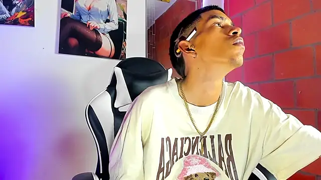 briamhoconor xh online show from 03.22.26