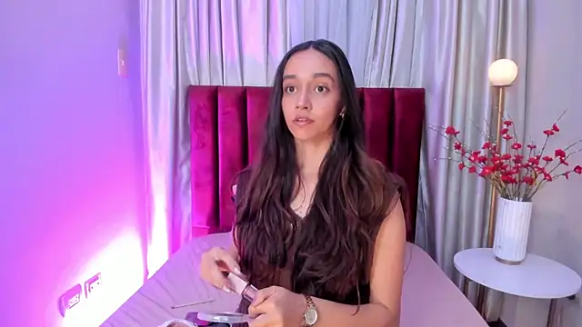 Snapshot of IremLee_ chatting on 10.18.25 IremLee online show from 10.18.25