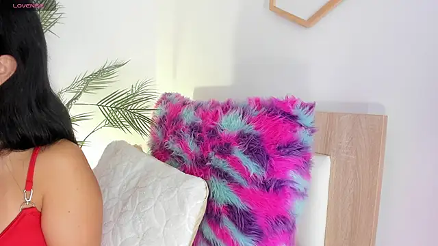 Hadid Jimenez  online show from 11.21.25