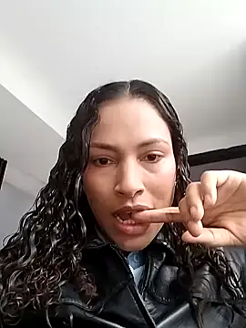 SofiaDelicia online show from 10.24.25