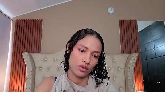 SofiaDelicia online show from 11.18.25