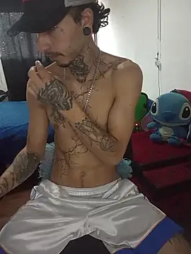 Snapshot of Tattoboy19cm chatting on 06.09.26 Tattoboy19cm online show from 06.09.26
